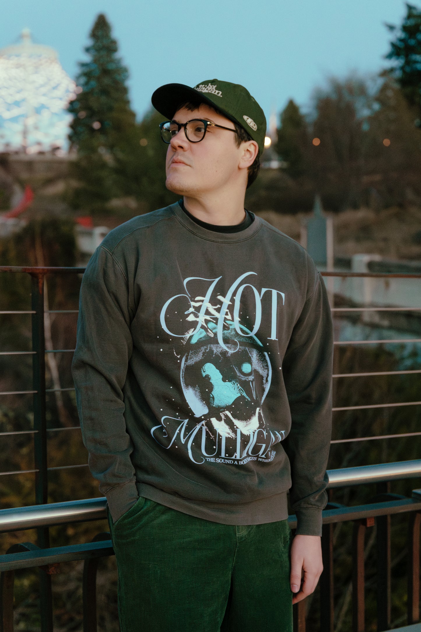 Globe Crewneck